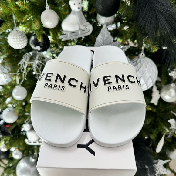 Givenchy Paris Logo Men’s Men White Flat Rubber Pool Slides Sandals 43 US 10 - Picture 3 of 14